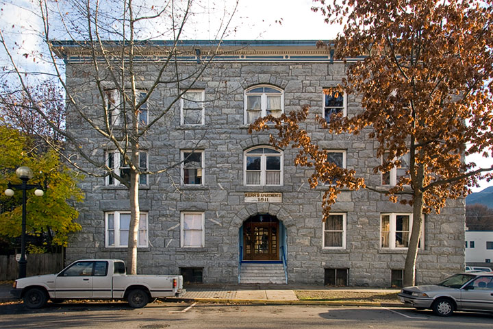 Kerrs Apartments